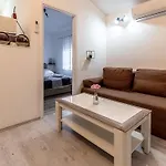Daire Luka Lucica *