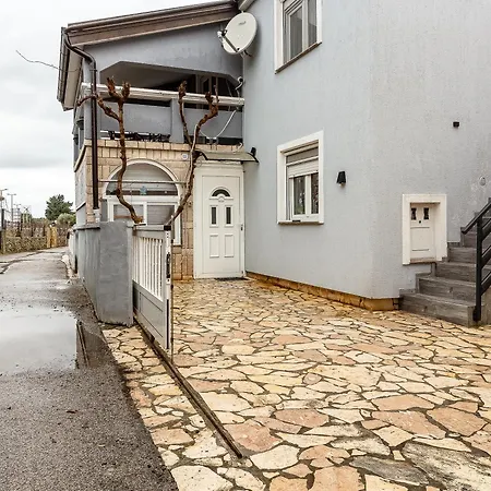 Luka Lucica Apartamento