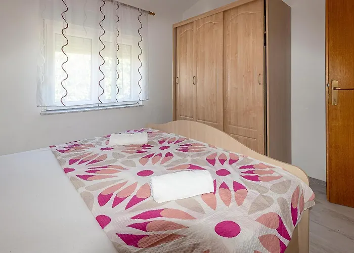 Apartamento Luka Lucica Vir