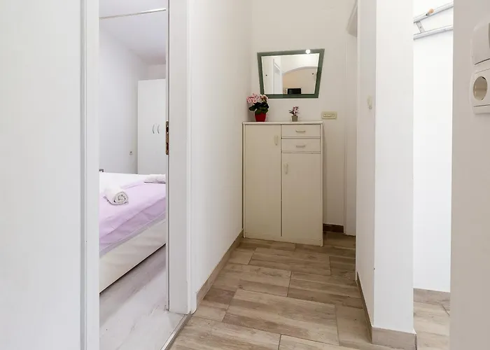 Luka Lucica Apartamento *