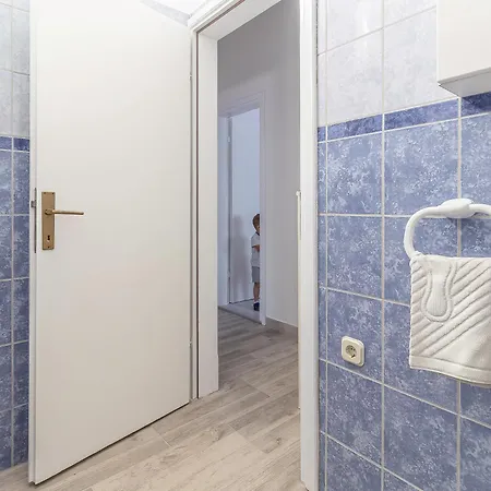 Apartament Luka Lucica Vir