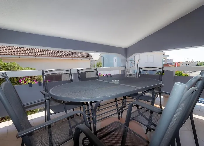 Luka Lucica Appartement *