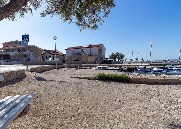 Luka Lucica Appartement Vir