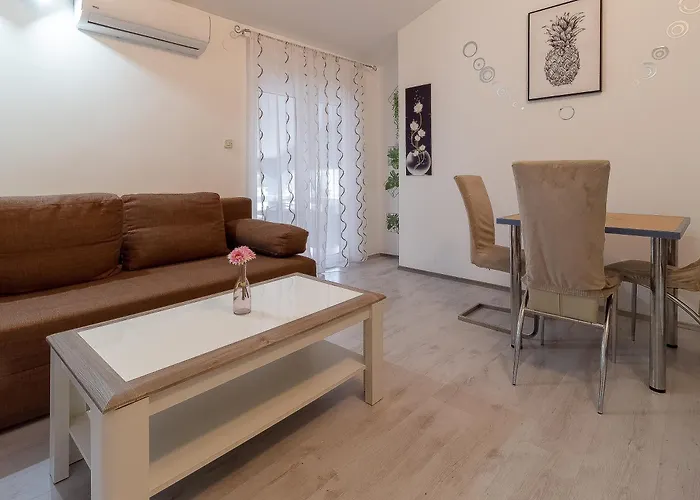 Appartement Luka Lucica