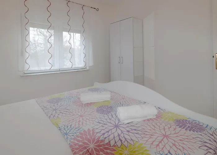 Luka Lucica Appartement *