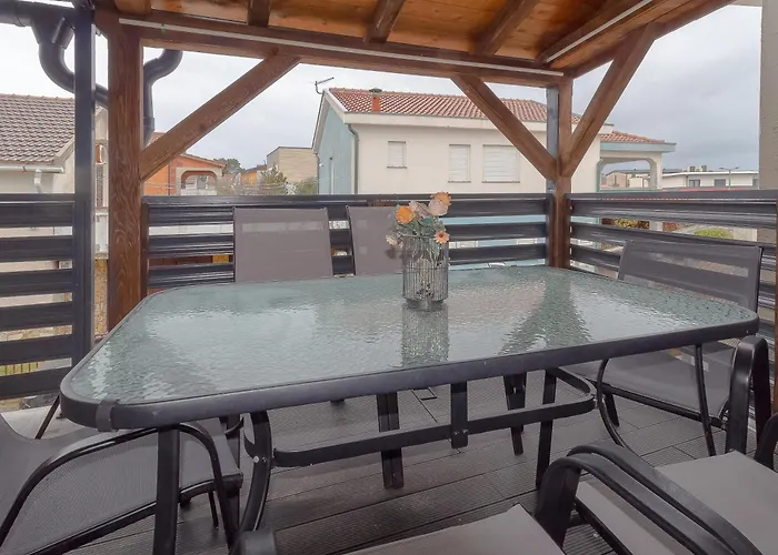 Luka Lucica Appartement *